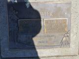 image of grave number 590984